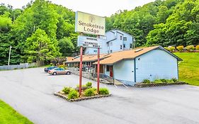 Smoketree Lodge Banner Elk